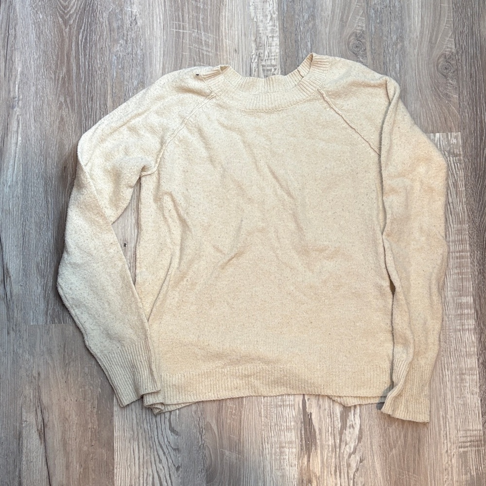Sonoma Women's Cream Crewneck Sweater